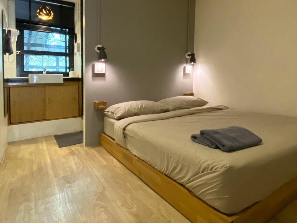 Monomer Hostel Бангкок Екстер'єр фото
