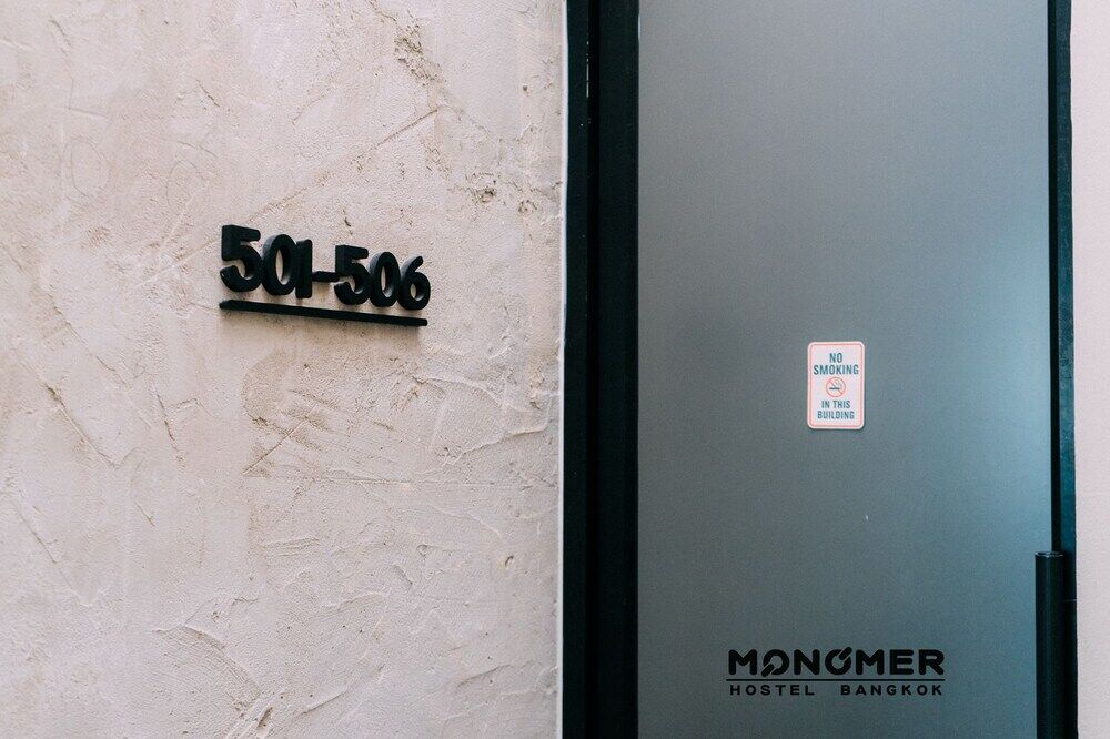Monomer Hostel Бангкок Екстер'єр фото